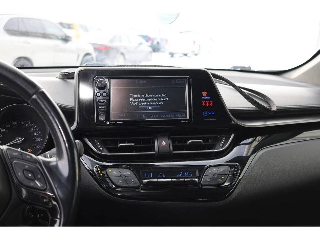 Toyota C-HR * XLE CAMERA| HEATED SEAT| BLUETOOTH| ALLOYS * CAR | Mobile.bg � ����������� 13