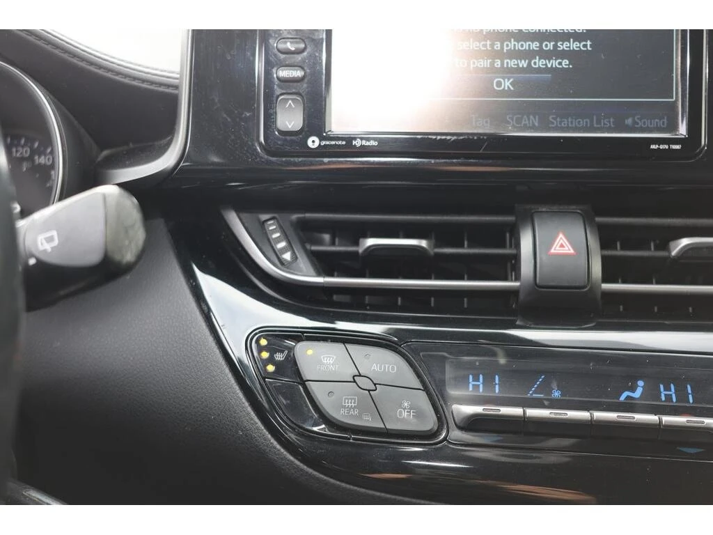 Toyota C-HR * XLE CAMERA| HEATED SEAT| BLUETOOTH| ALLOYS * CAR | Mobile.bg � ����������� 14