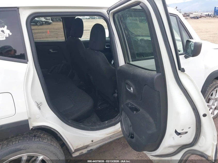 Jeep Renegade 1.3l Sport 4X4, снимка 8 - Автомобили и джипове - 54181931