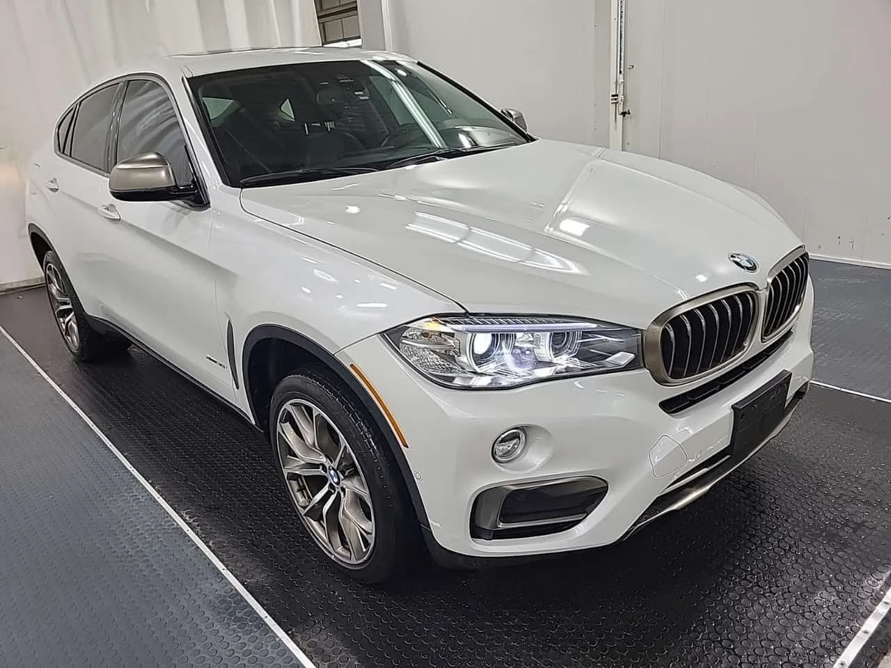 BMW X6 * XDRIVE35I * ПАНО * H/K * ПОДГРЕВИ * CARFAX, снимка 2 - Автомобили и джипове - 54185729