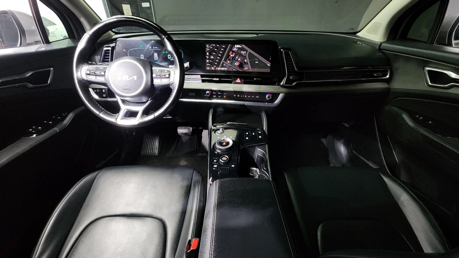 Kia Sportage 5th Generation Hybrid| Accident Free, снимка 7 - Автомобили и джипове - 54644064