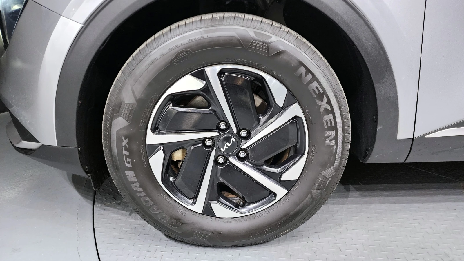 Kia Sportage 5th Generation Hybrid| Accident Free, снимка 5 - Автомобили и джипове - 54644064