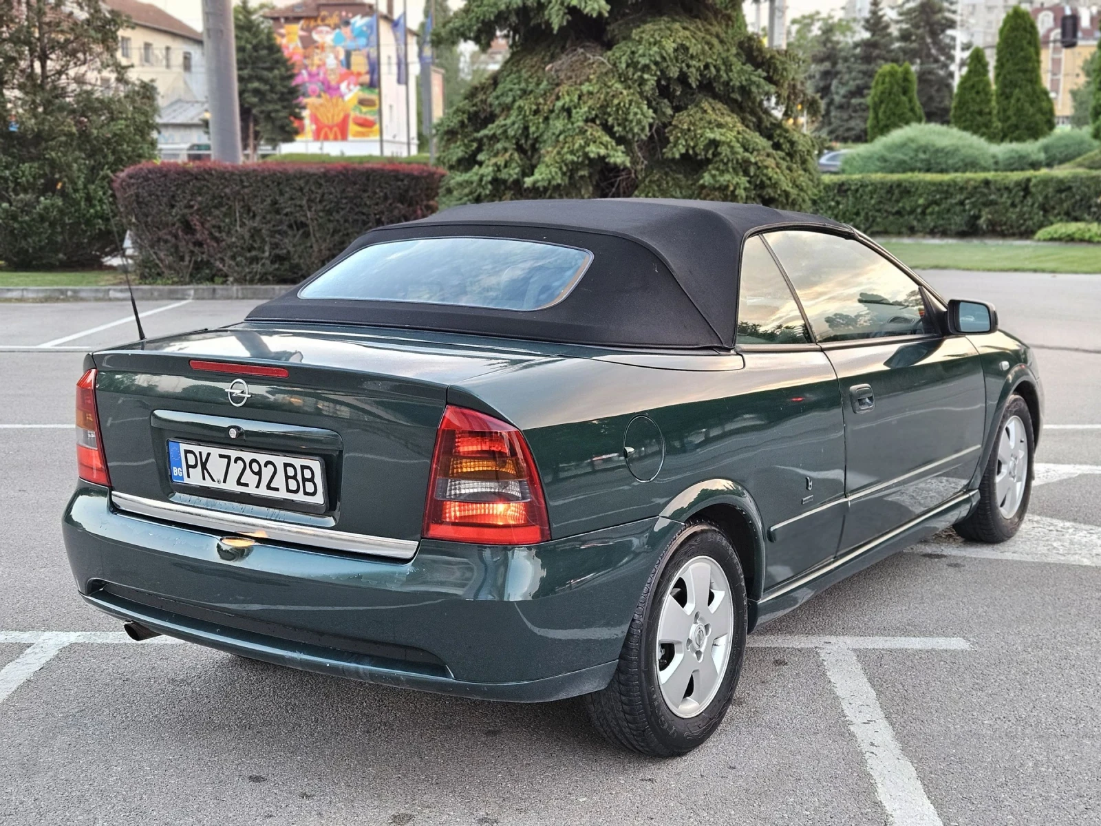 Opel Astra, снимка 15 - Автомобили и джипове - 55436607