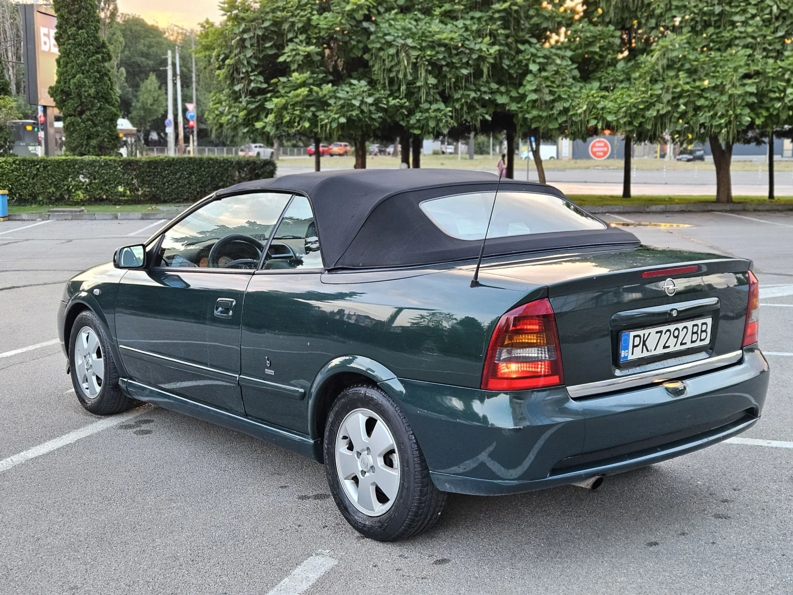Opel Astra, снимка 16 - Автомобили и джипове - 55436607