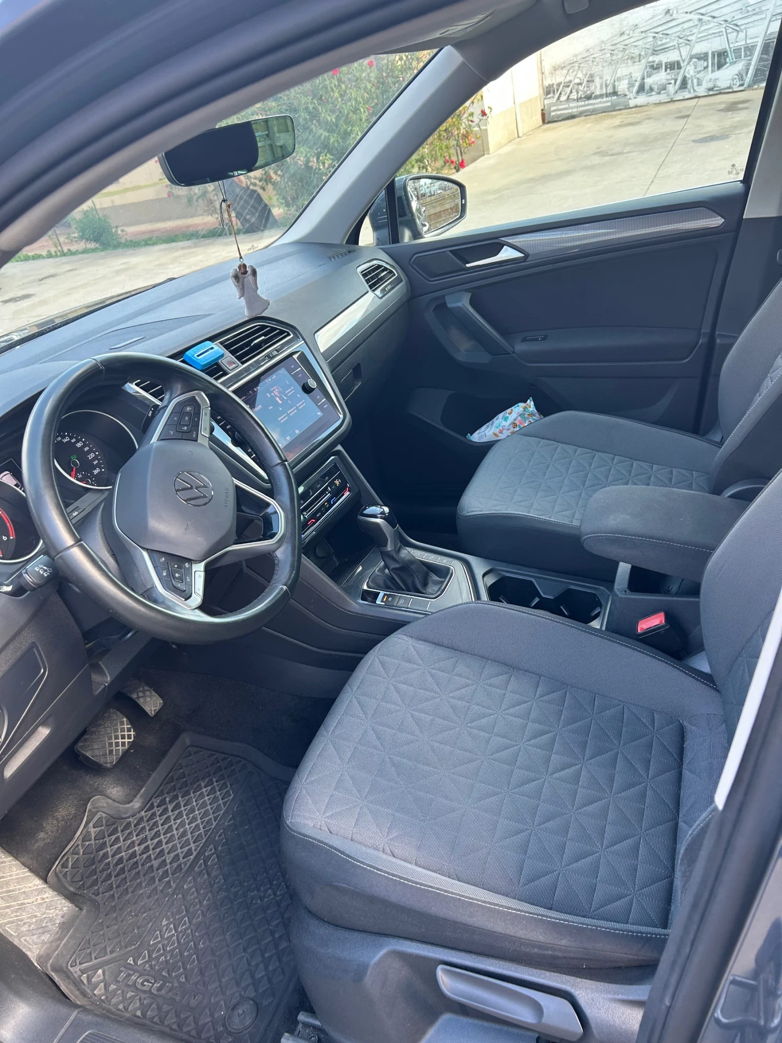 VW Tiguan 79000, снимка 9 - Автомобили и джипове - 56248251