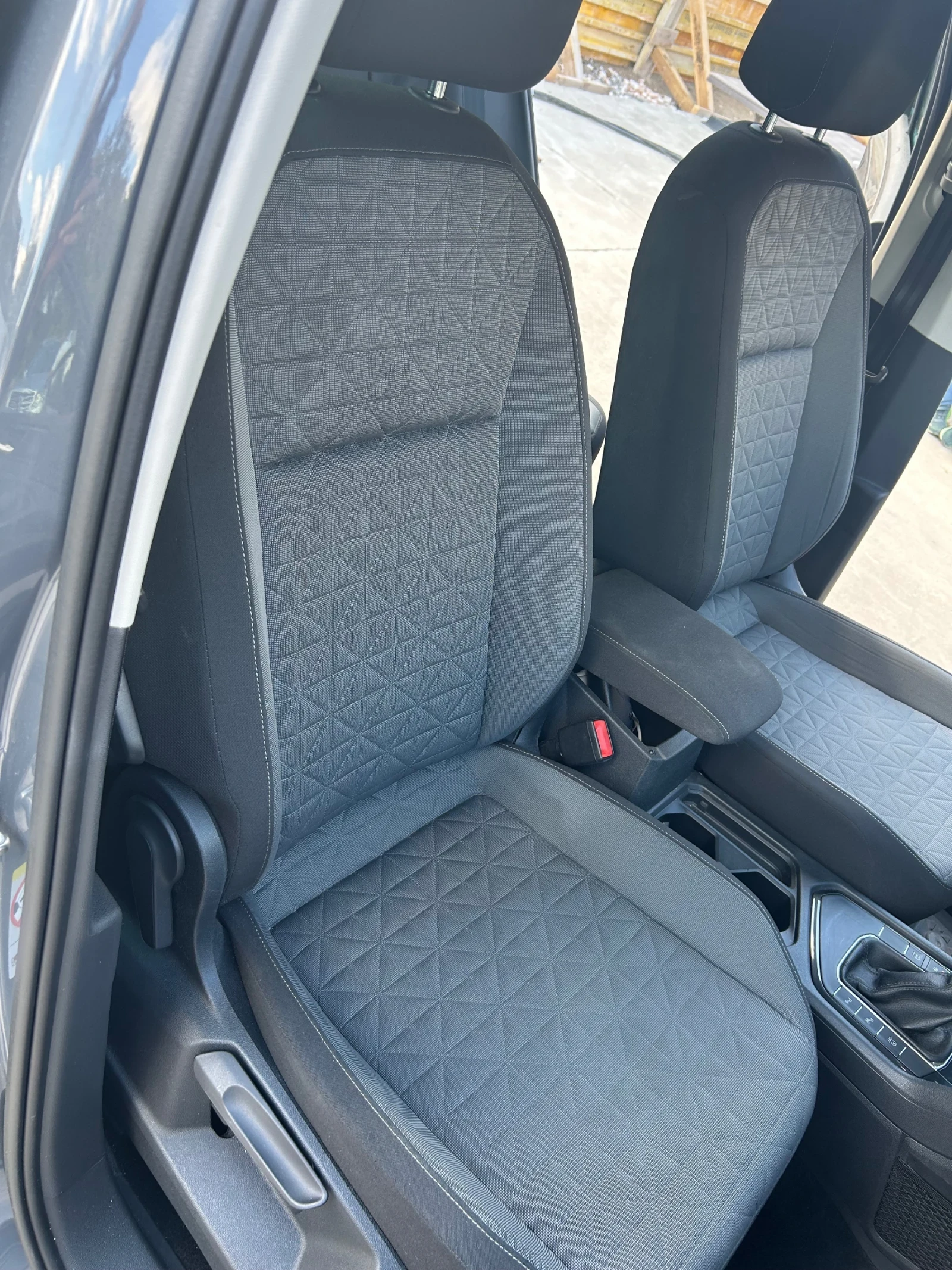 VW Tiguan 79000, снимка 6 - Автомобили и джипове - 56248251