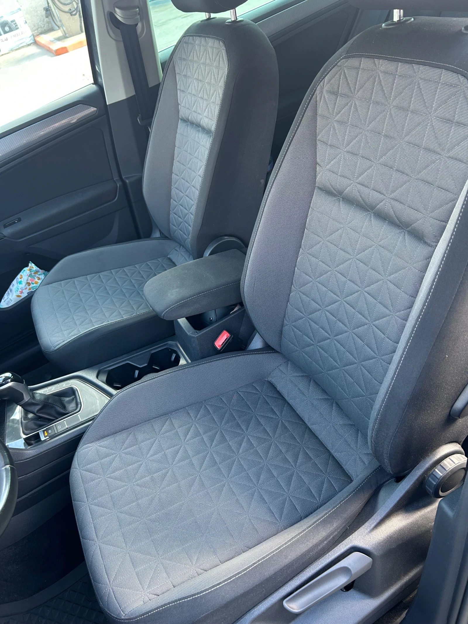 VW Tiguan 79000, снимка 8 - Автомобили и джипове - 56248251