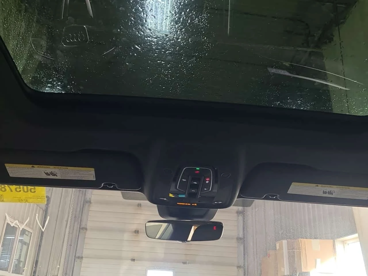 Audi Q8 * 55 Tfsi Quattro Progressiv * CARFAX * , снимка 12 - Автомобили и джипове - 56682778