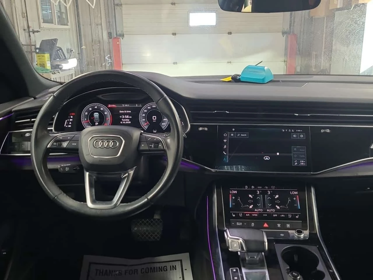 Audi Q8 * 55 Tfsi Quattro Progressiv * CARFAX * , снимка 8 - Автомобили и джипове - 56682778