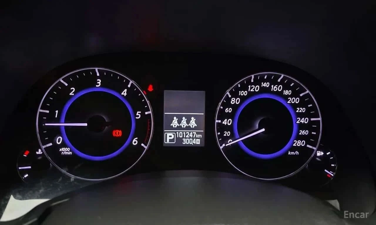 Infiniti QX70, снимка 8 - Автомобили и джипове - 56723499