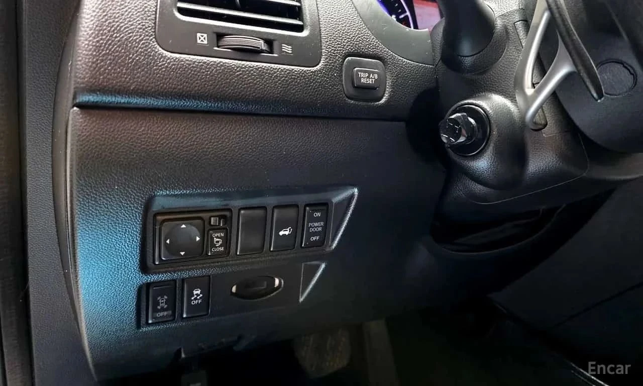 Infiniti QX70, снимка 15 - Автомобили и джипове - 56723499