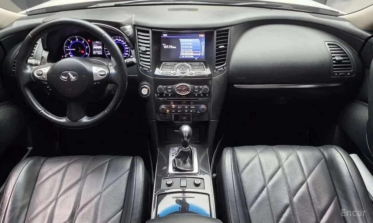 Infiniti QX70, снимка 9 - Автомобили и джипове - 56723499