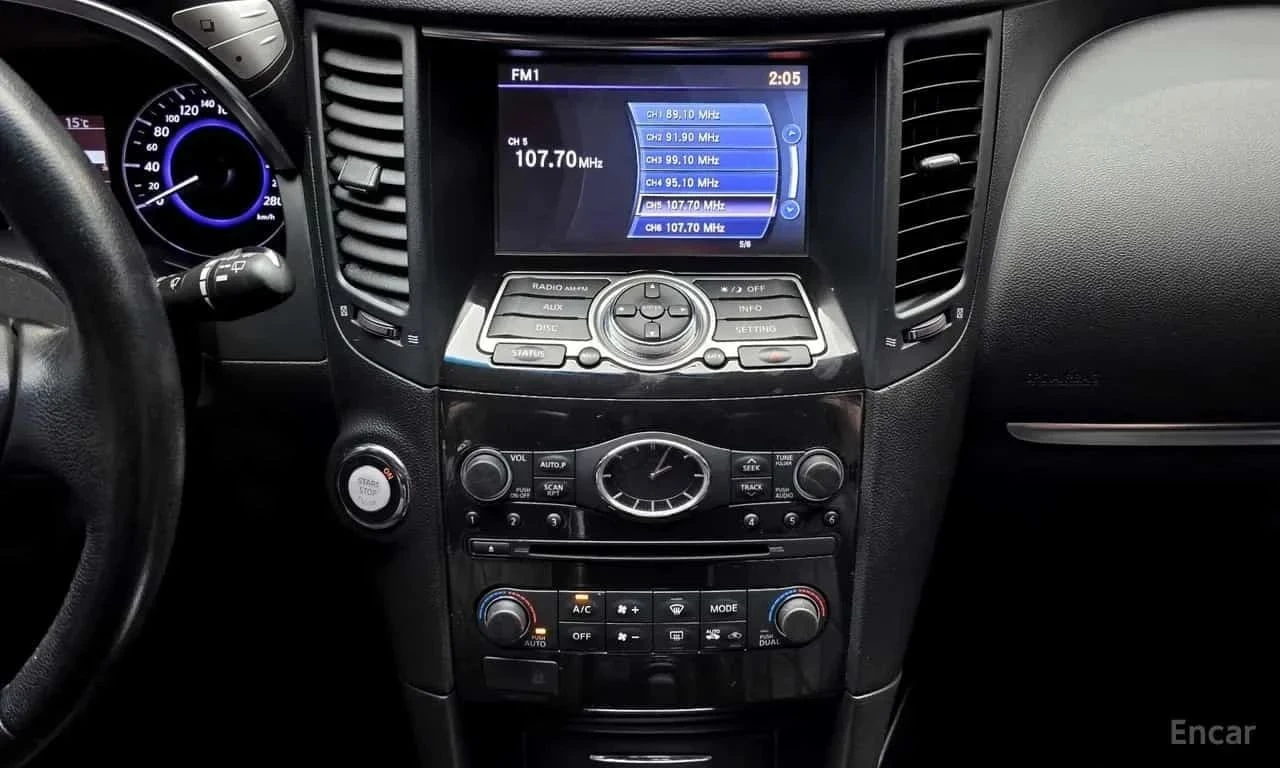 Infiniti QX70, снимка 10 - Автомобили и джипове - 56723499