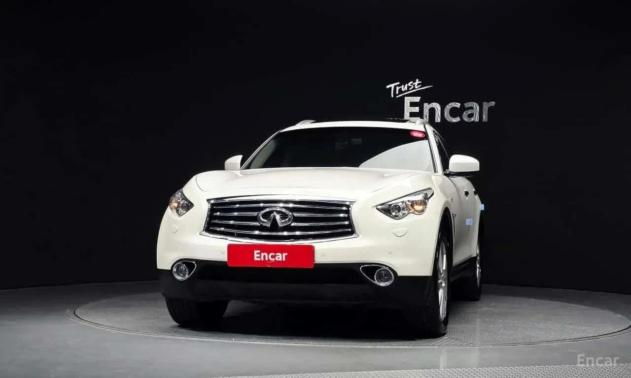 Infiniti QX70, снимка 3 - Автомобили и джипове - 56723499