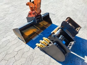 Багер Hitachi ZX19 - 6CR, снимка 6