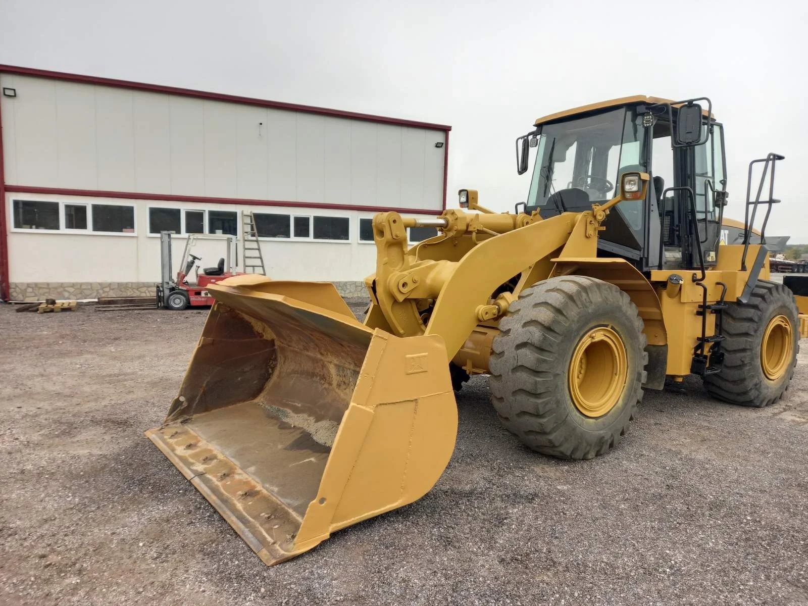   Cat 962G | Mobile.bg   3