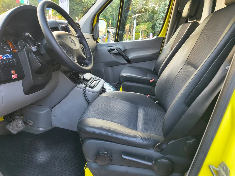 Кемпер Mercedes-Benz 319cdi, снимка 12 - Каравани и кемпери - 52350246