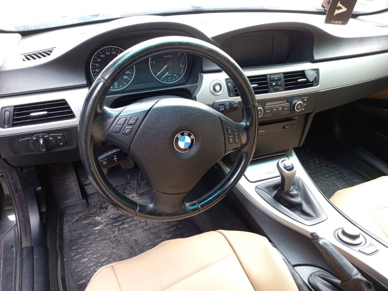 BMW 320, снимка 8 - Автомобили и джипове - 45879933