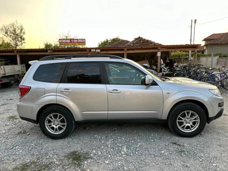 Subaru Forester 2.0D Swiss, снимка 6 - Автомобили и джипове - 47316079