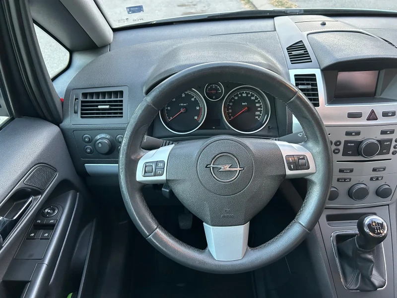 Opel Zafira, снимка 6 - Автомобили и джипове - 48381012