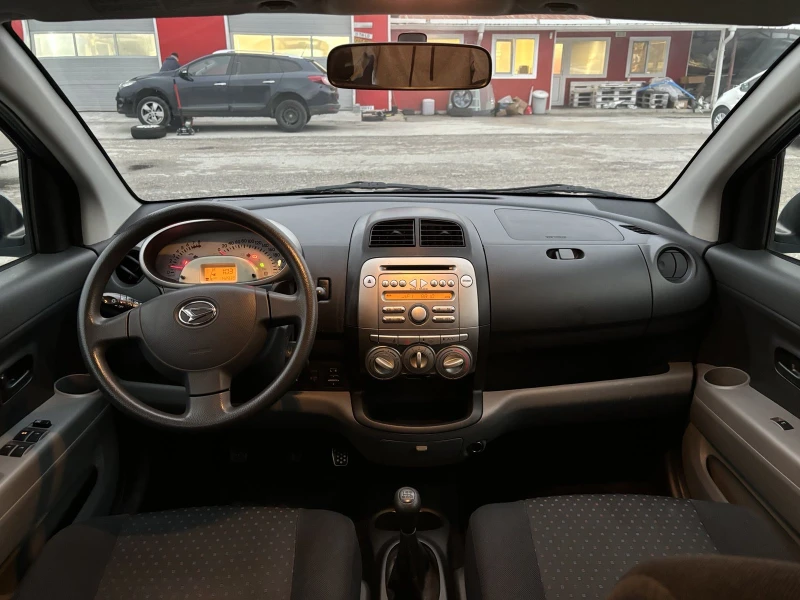 Daihatsu Sirion 1.0i УНИКАТ, снимка 11 - Автомобили и джипове - 47983291