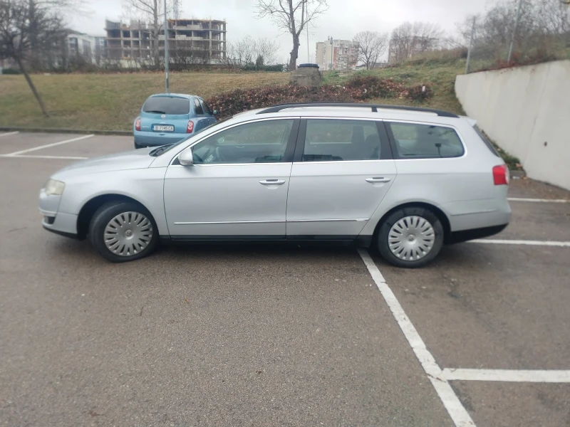 VW Passat, снимка 2 - Автомобили и джипове - 48518911