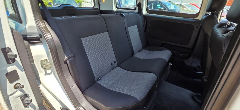 Opel Combo 1.3 MULTIJET, снимка 15 - Автомобили и джипове - 51064793