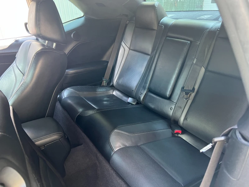 Dodge Challenger, снимка 10 - Автомобили и джипове - 51249010