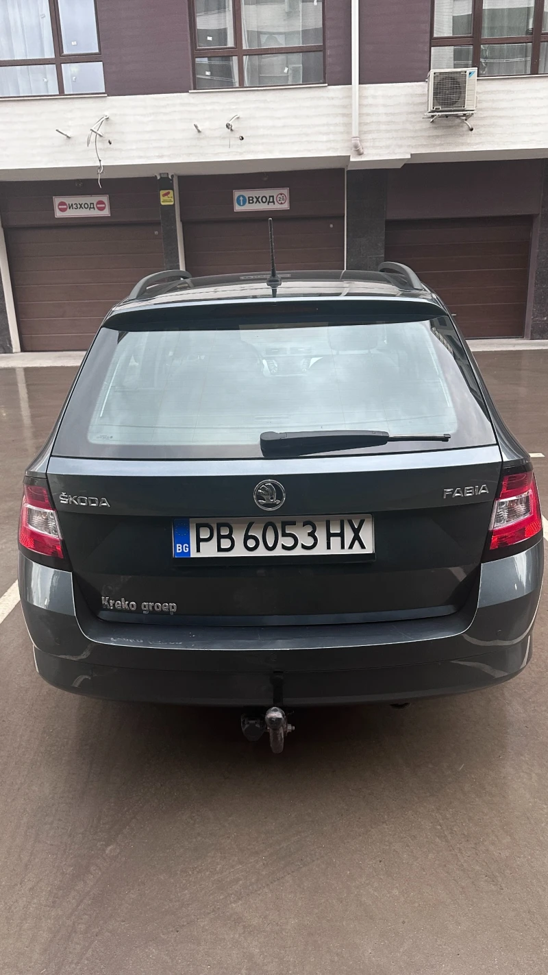 Skoda Fabia, снимка 6 - Автомобили и джипове - 52458911