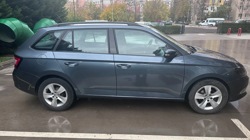 Skoda Fabia, снимка 9 - Автомобили и джипове - 52458911