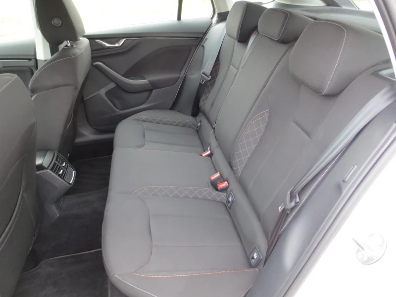 Skoda Scala 1.6 TDI* DsG* , снимка 11 - Автомобили и джипове - 52705962