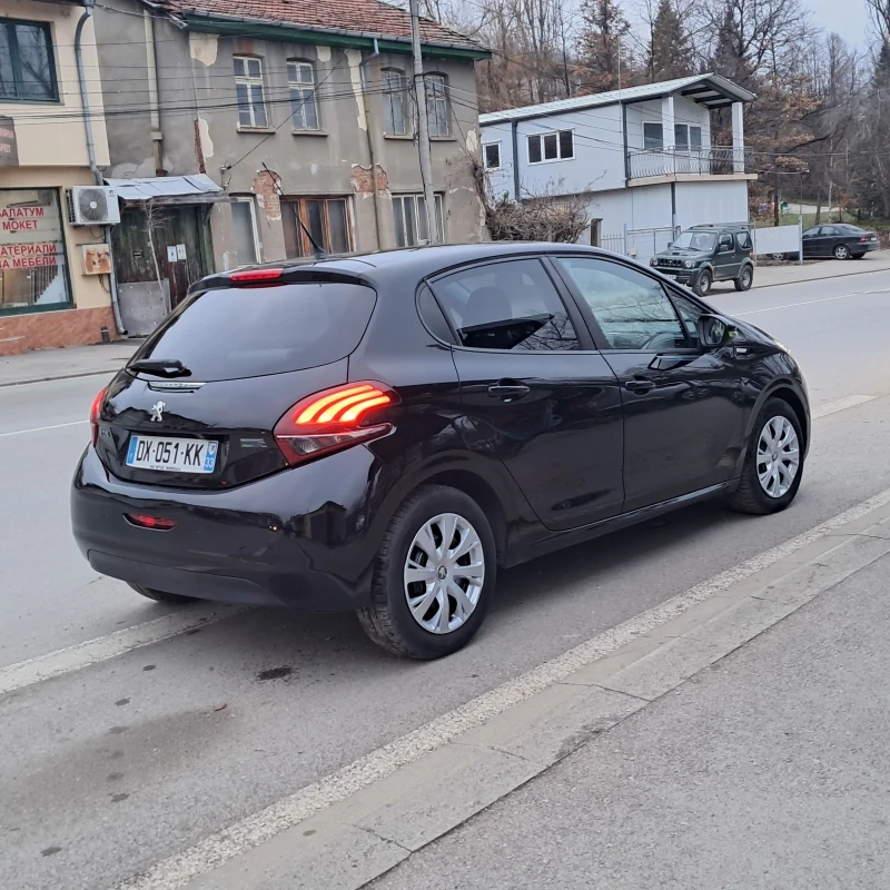 Peugeot 208  1.6 ehdi 92к.с.ЕВРО6, снимка 7 - Автомобили и джипове - 52885874