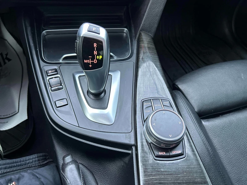 BMW 330 M PACK * * CARFAX * * АВТО КРЕДИТ * * , снимка 10 - Автомобили и джипове - 53502323