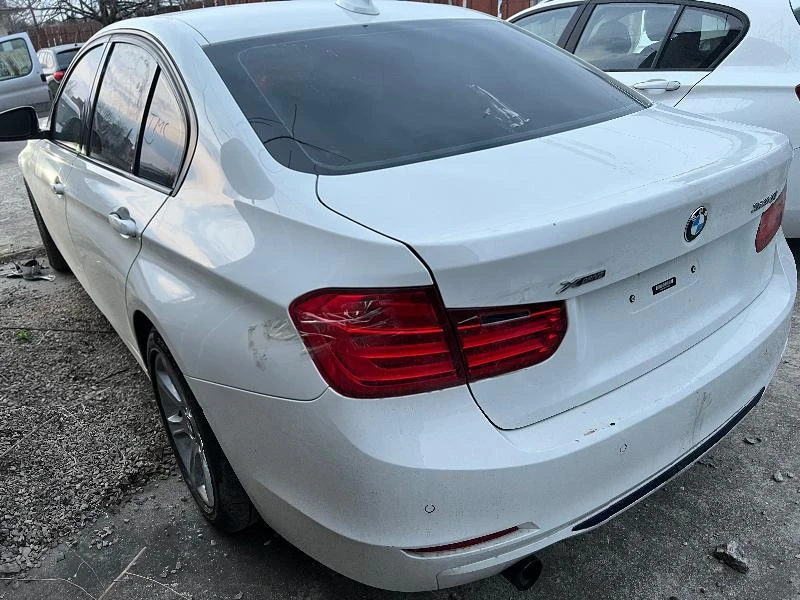 BMW 320 Бензин 4х4 , снимка 8 - Автомобили и джипове - 36277555