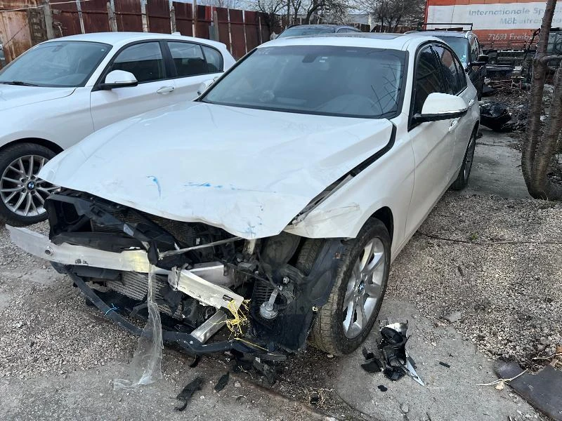 BMW 320 Бензин 4х4 , снимка 1 - Автомобили и джипове - 36277555