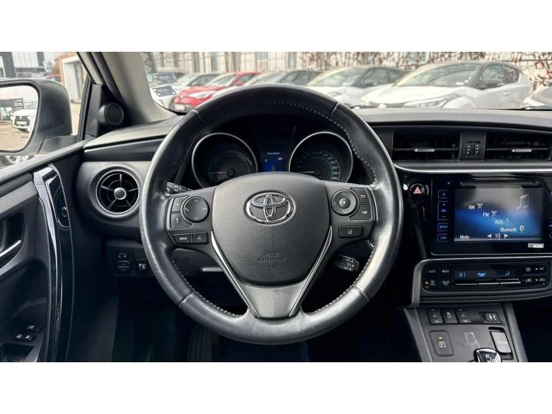 Toyota Auris 1.8 Hybrid CVT Luna - изображение 9