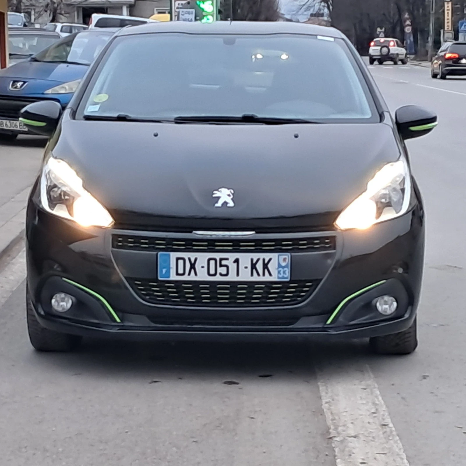 Peugeot 208  1.6 ehdi 92к.с.ЕВРО6, снимка 1