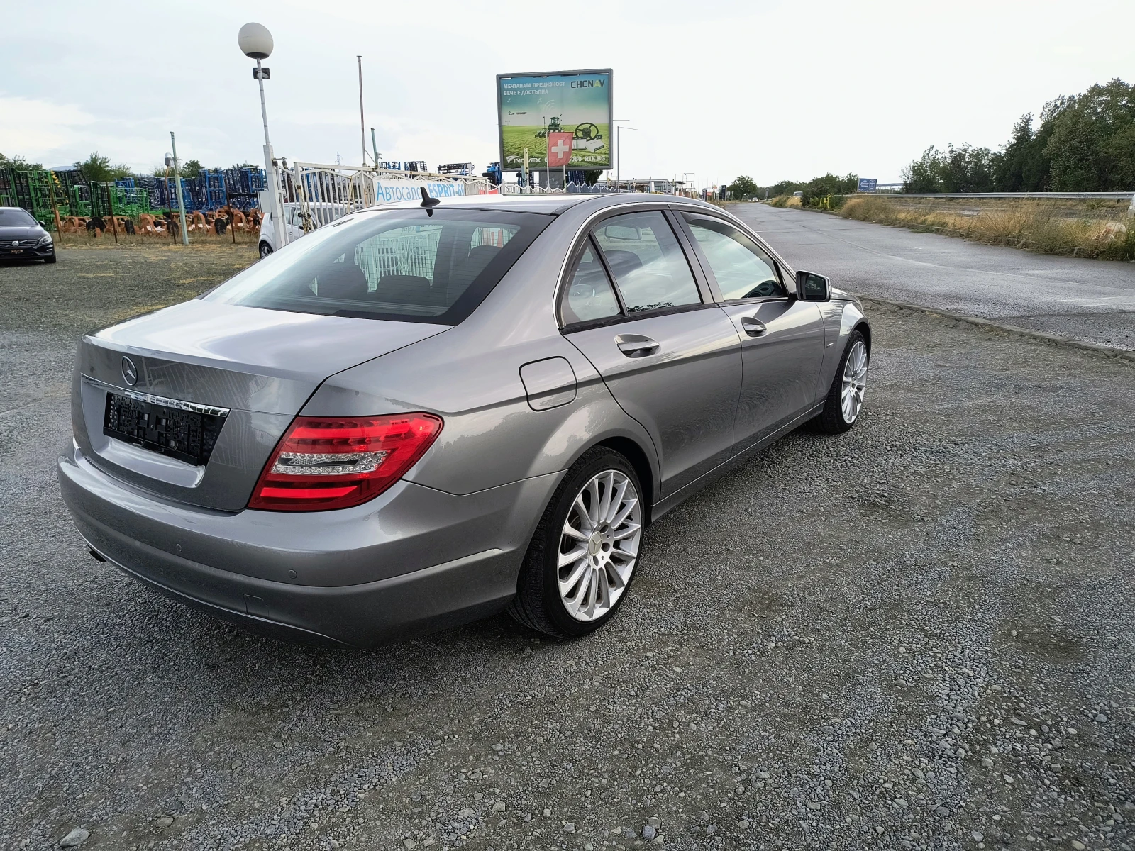 Mercedes-Benz C 220 2.2-136 КС NAVI-AUTOMATIC - изображение 5