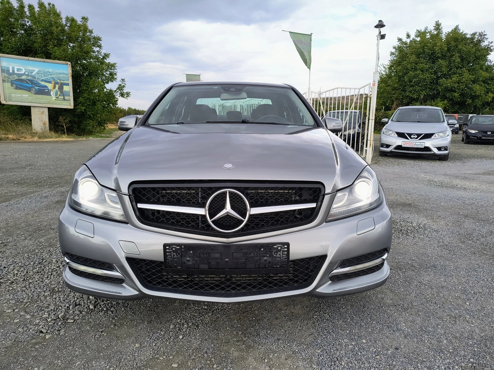 Mercedes-Benz C 220 2.2-136 КС NAVI-AUTOMATIC - изображение 2