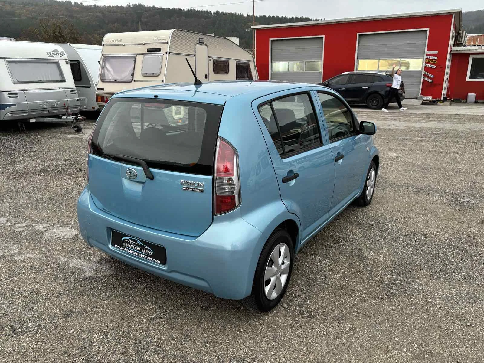 Daihatsu Sirion 1.0i УНИКАТ - изображение 3