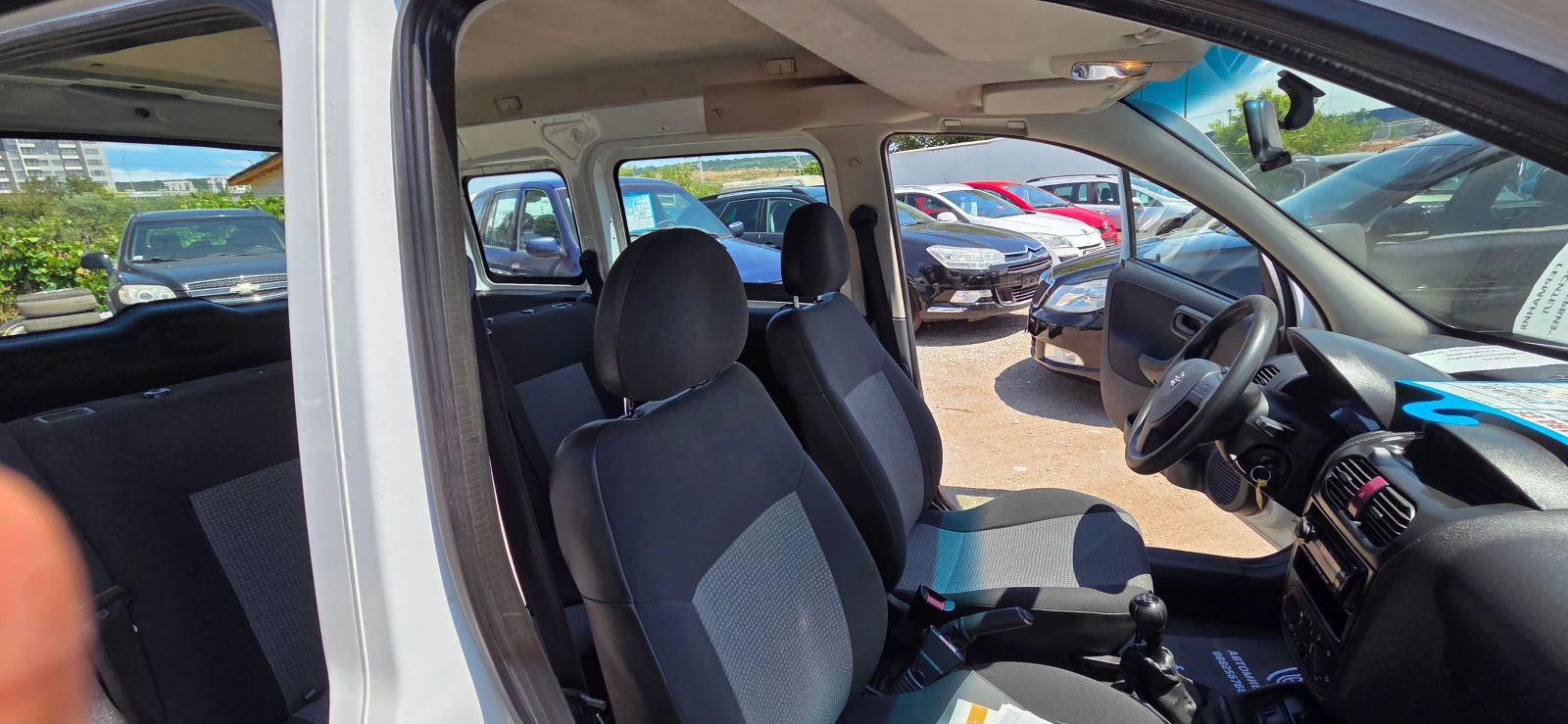 Opel Combo 1.3 MULTIJET | Mobile.bg — изображение 17