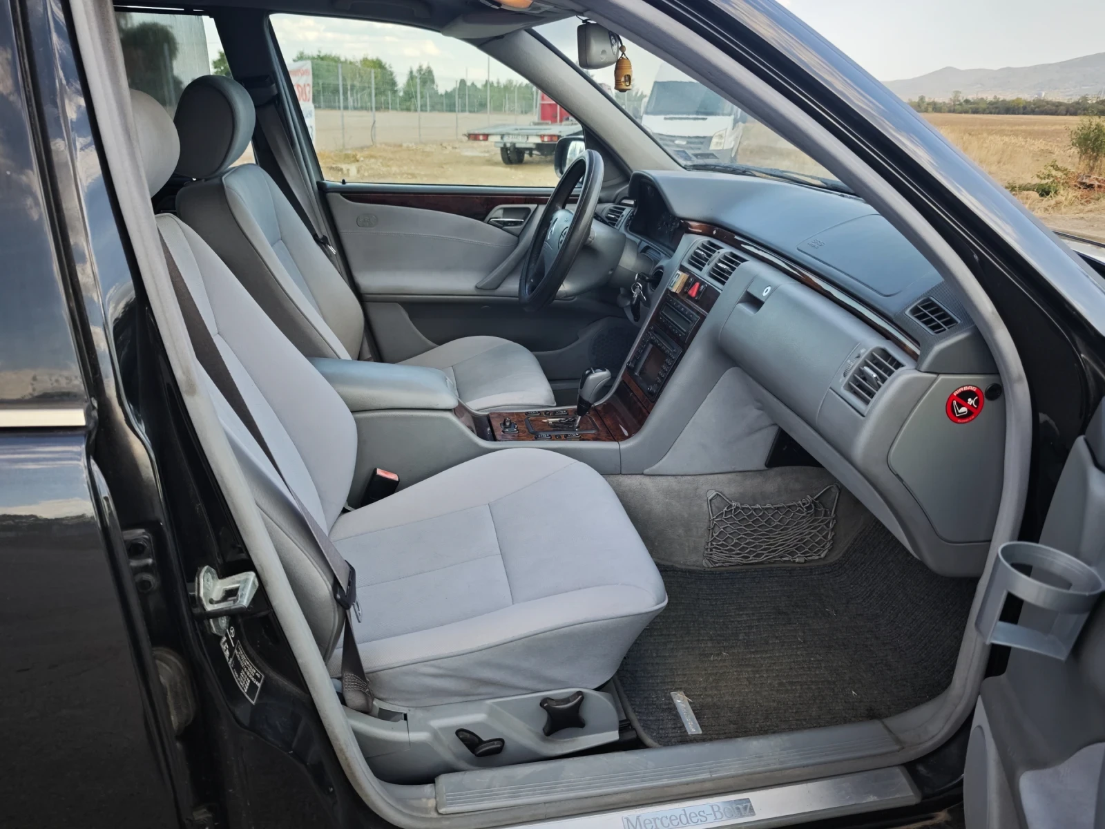 Mercedes-Benz E 270 CDI | Mobile.bg — изображение 12