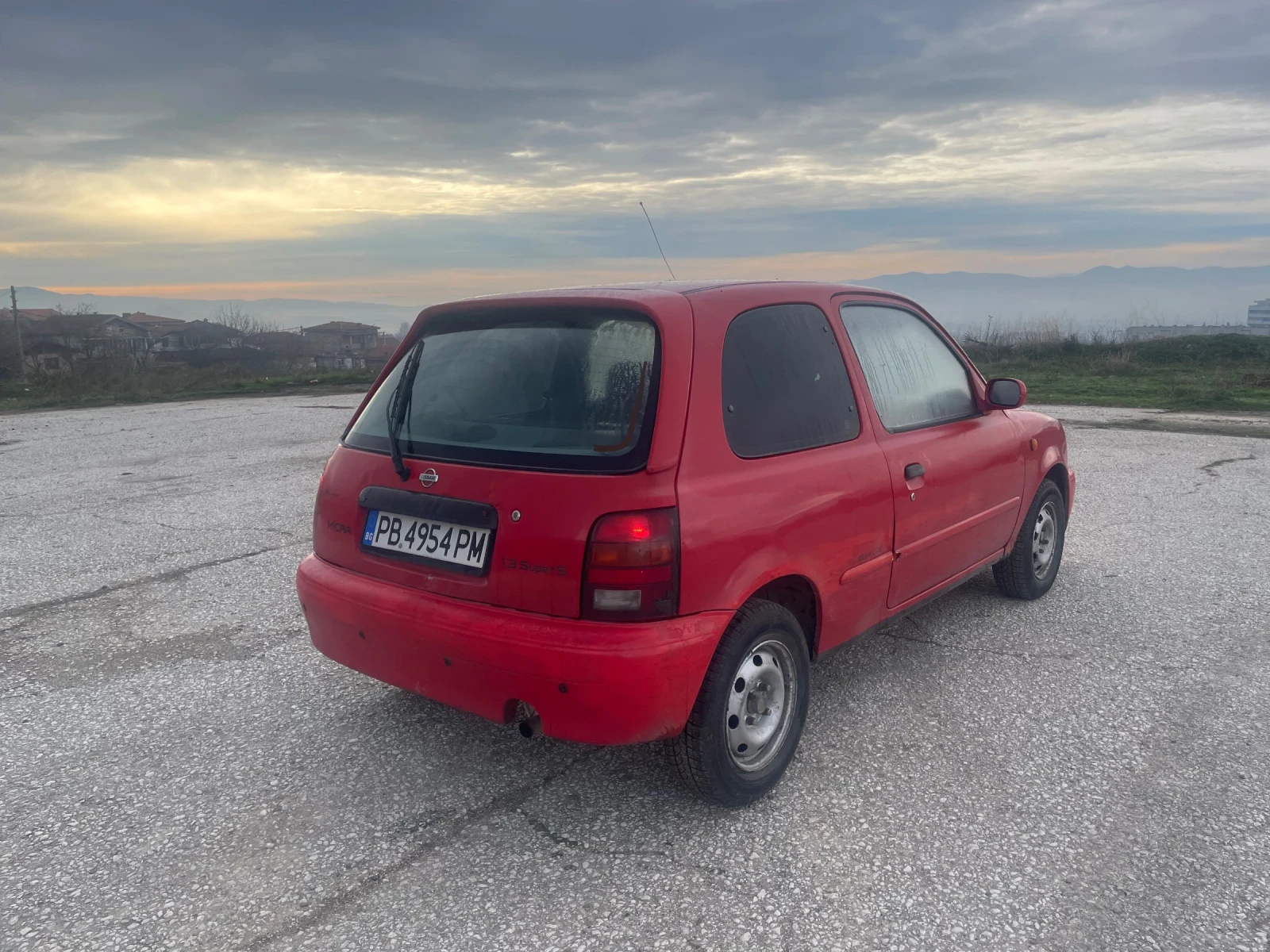 Nissan Micra 1.3i 75ks - изображение 5