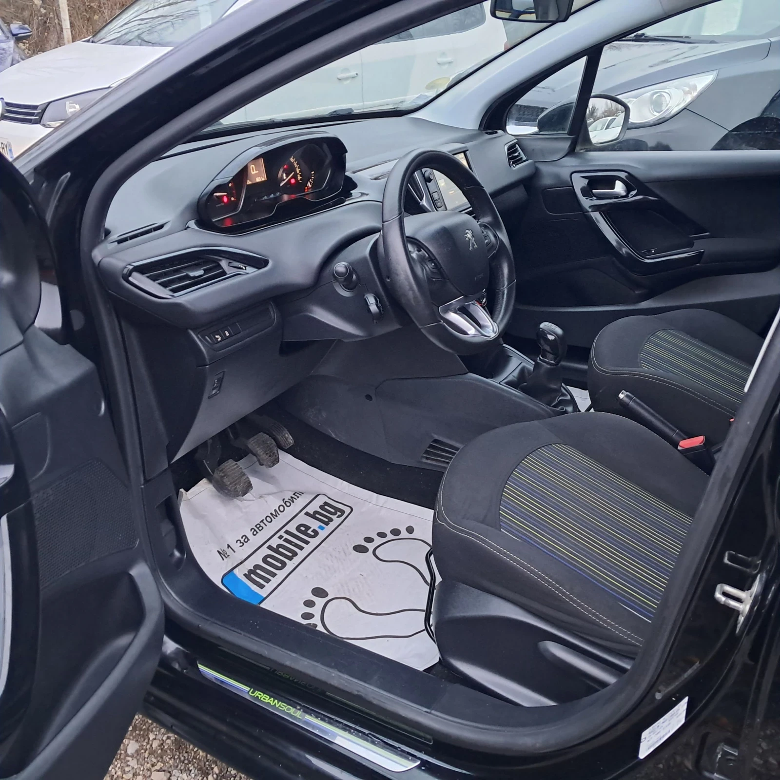 Peugeot 208  1.6 ehdi 92к.с.ЕВРО6 - изображение 10