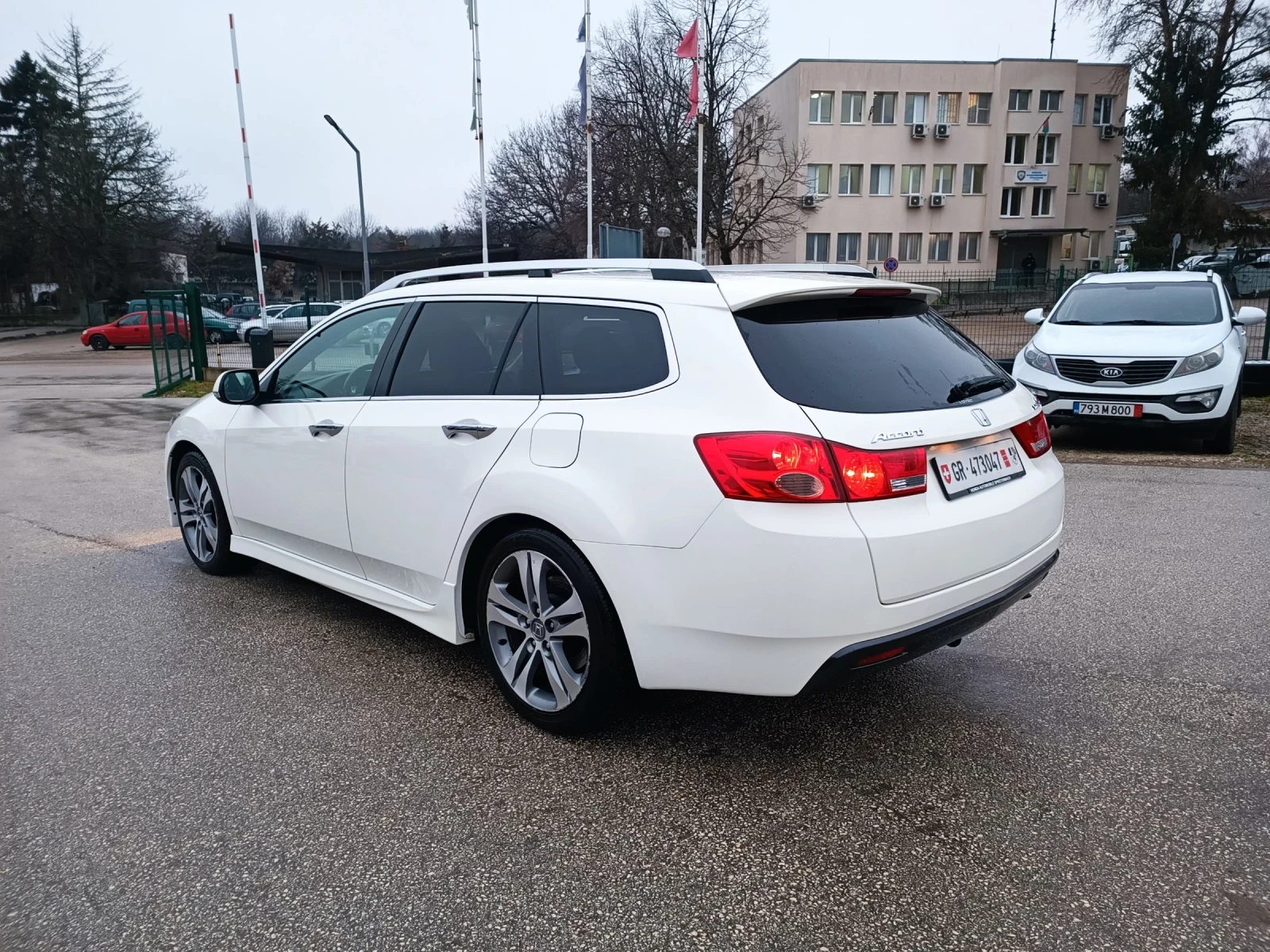Honda Accord 2.2HDI-180кс-ШВЕЙЦАРИЯ-РЪЧКА-6ск-FACELIFT-TypeS - изображение 7