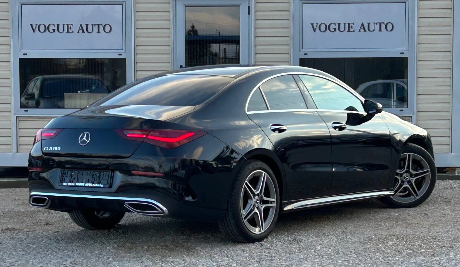 Mercedes-Benz CLA 180 * AMG* FACELIFT* * * ГАРАНЦИЯ* * *  - изображение 2