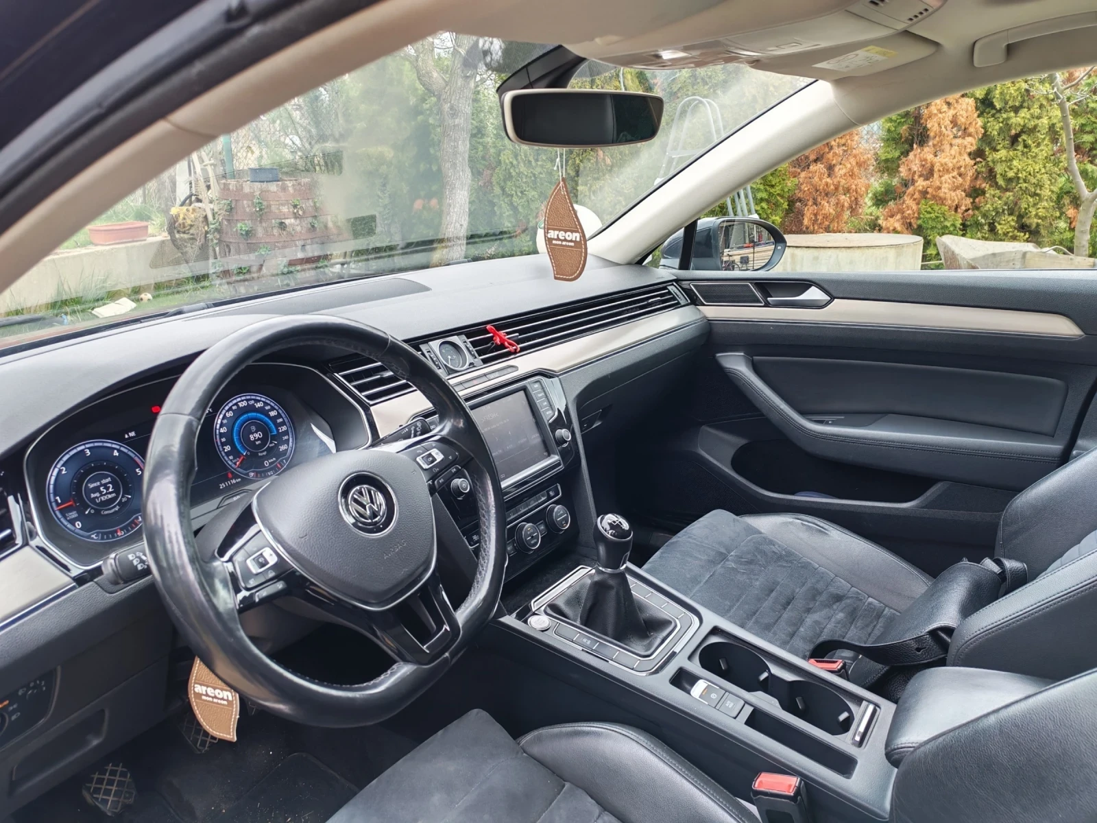 VW Passat, снимка 5 - Автомобили и джипове - 53977296