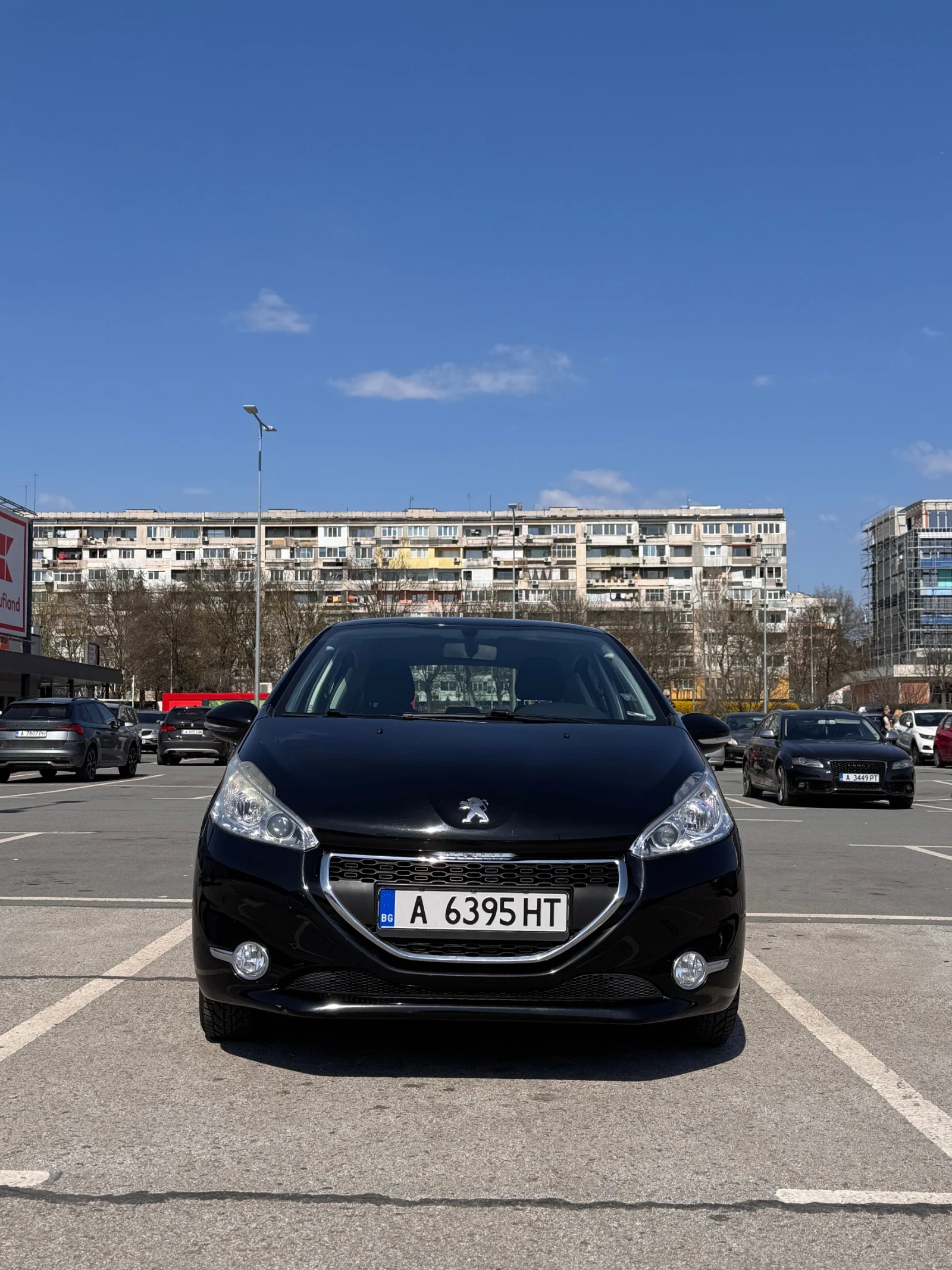 Peugeot 208 VTI, снимка 2 - Автомобили и джипове - 54099978