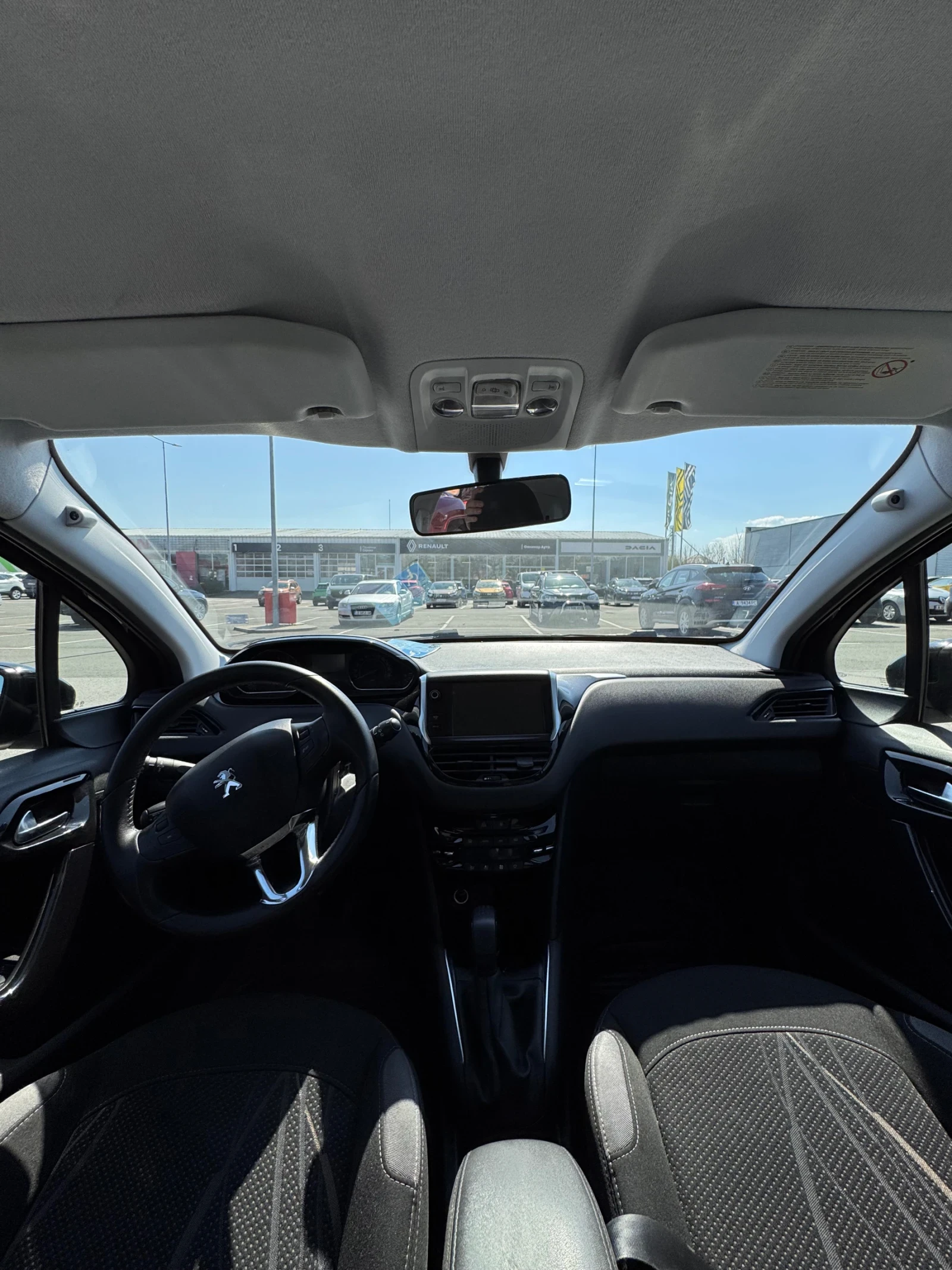 Peugeot 208 VTI, снимка 4 - Автомобили и джипове - 54099978