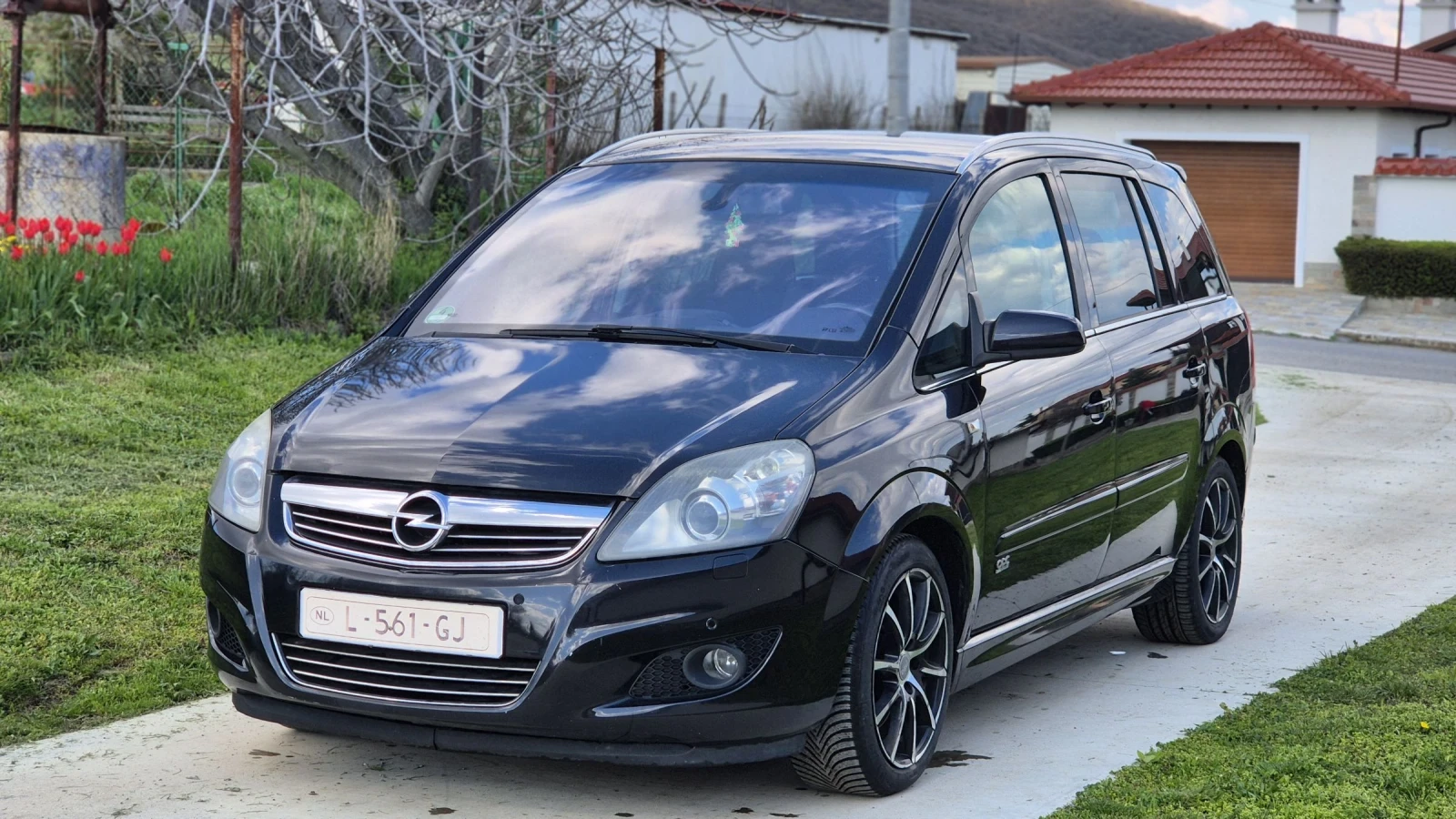 Opel Zafira OPC 2.0 stage 2, снимка 2 - Автомобили и джипове - 54102196